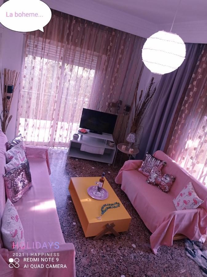 The Star La Boheme!!! Apartment Palaiontsiflikion Exterior photo